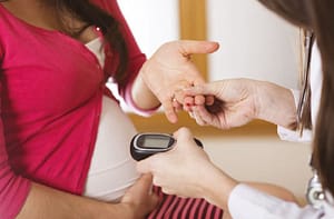 Resultados maternos y perinatales en gestantes diabéticas que requirieron tratamiento insulínico